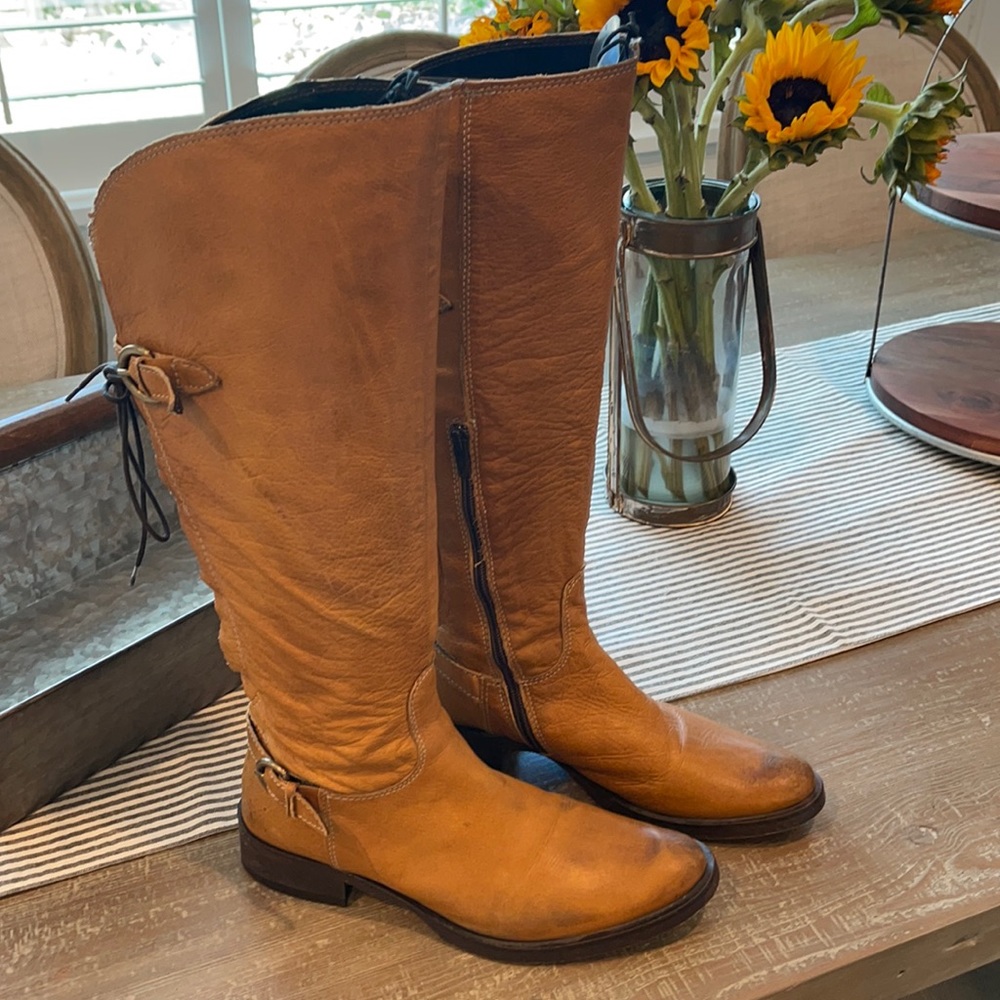 Vera Pelle tall back lace boots